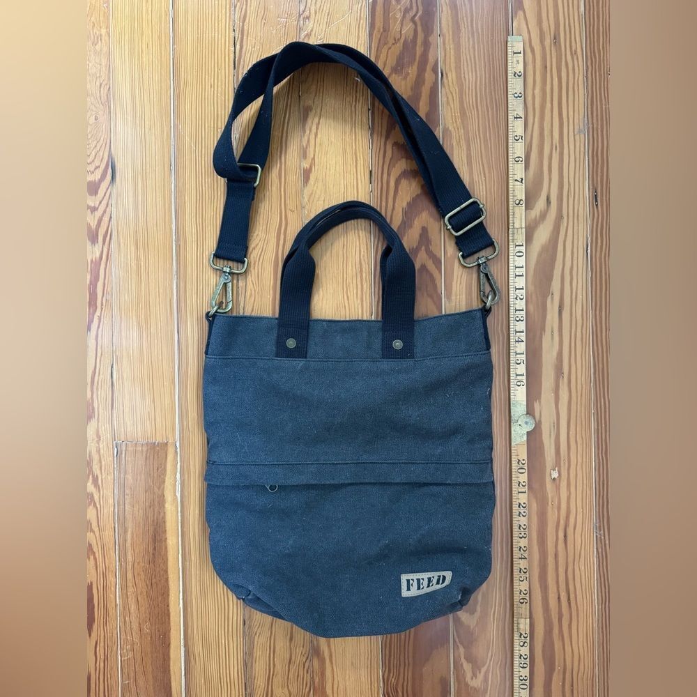 Feed Crossbody Bag - Picture 4 of 7